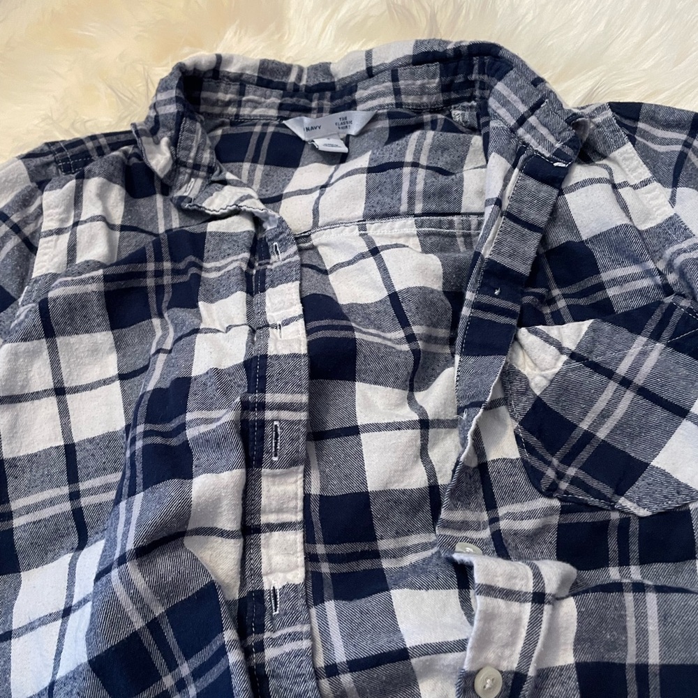 Bundle: flannels - Picture 2 of 7